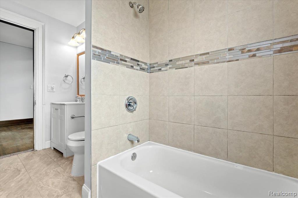 50 TAYLOR Street, Detroit, MI 48202 — Photo 26