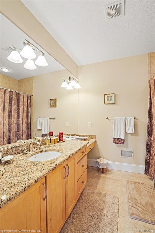 16987 Kings Fairway Lane, Grand Blanc, MI 48439 — Photo 34
