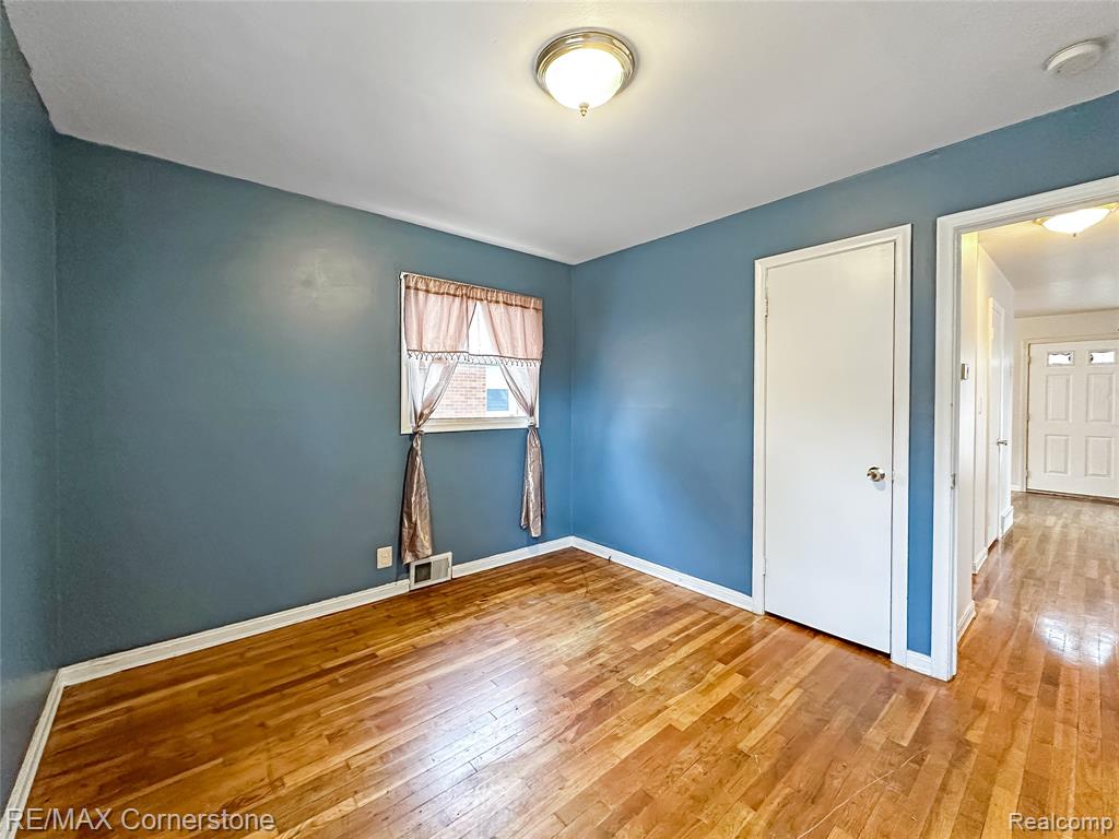 2122 Ackley Avenue, Westland, MI 48186 — Photo 8