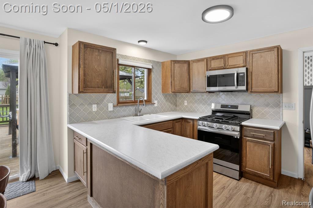 301 Lindenwood Drive, Linden, MI 48451 — Photo 18