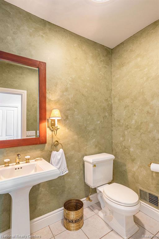 6370 ORION Road, Rochester Hills, MI 48306 — Photo 15