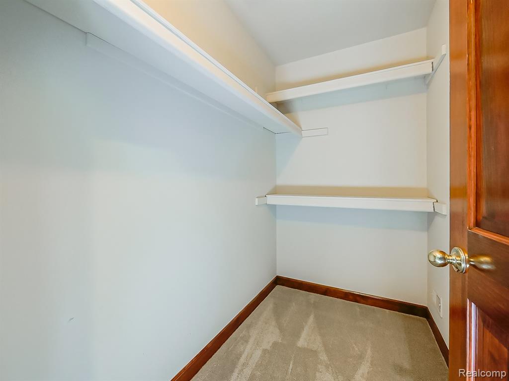 7364 Essex Drive, West Bloomfield, MI — Photo 56