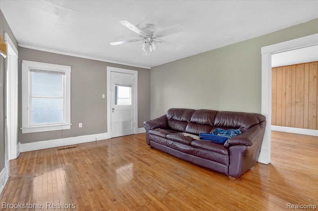 120 S Miami Street, St. Charles, MI 48655 — Photo 14