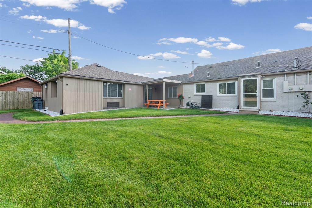 3236 Rochester Road, Troy, MI 48083 — Photo 12