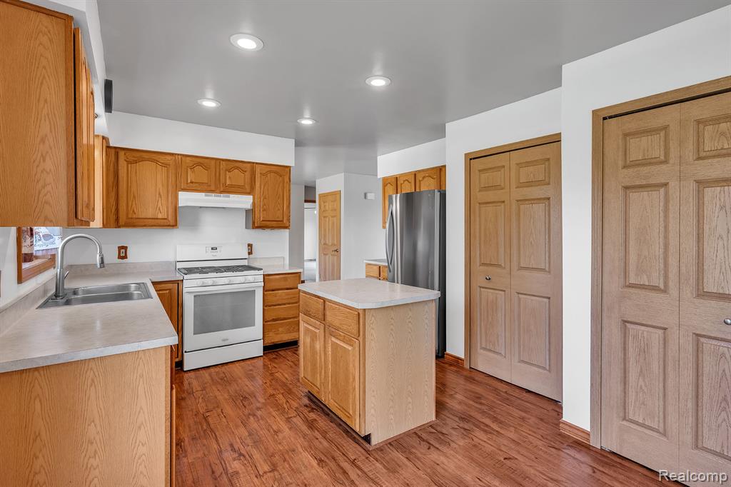 8425 Duffield Road, Flushing, MI 48433 — Photo 12