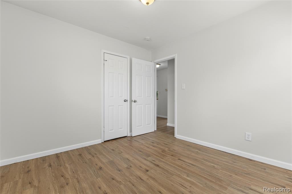 7426 Floral Street, Westland, MI — Photo 18