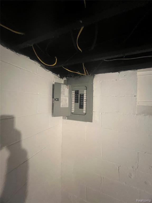 9599 WHITCOMB Street, Detroit, MI 48227 — Photo 37