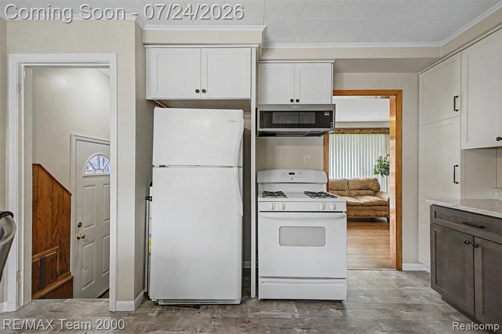 447 Gilman Street, Garden City, MI — Photo 19