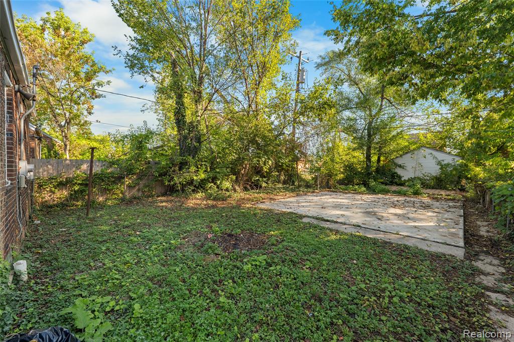 8614 Robson Street, Detroit, MI 48228 — Photo 29