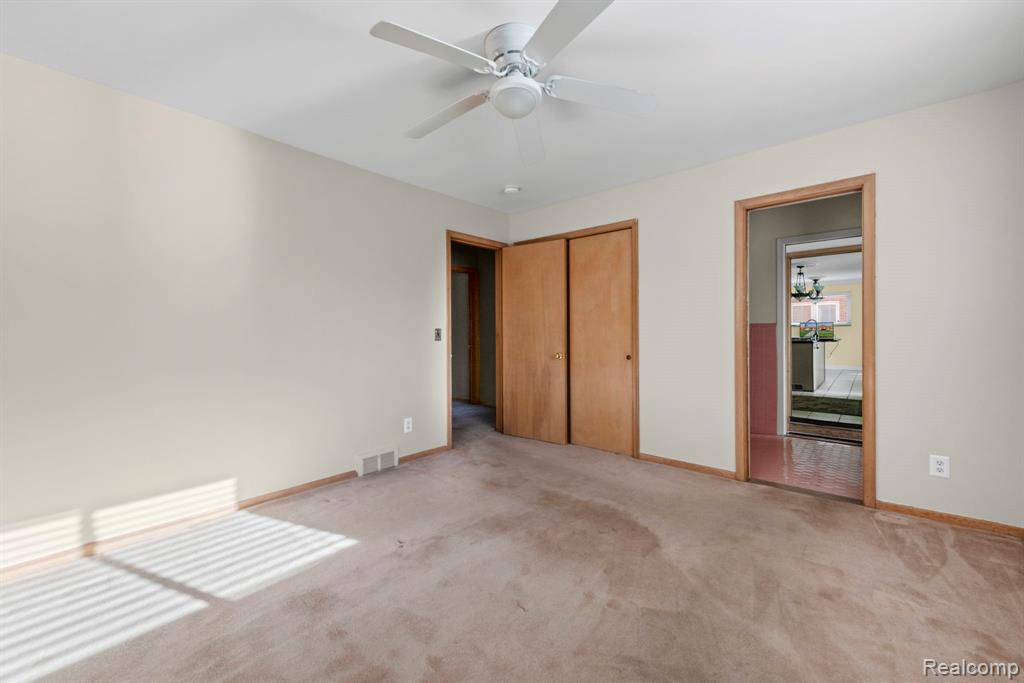 20085 Wedgewood Drive, Grosse Pointe Woods, MI 48236 — Photo 25