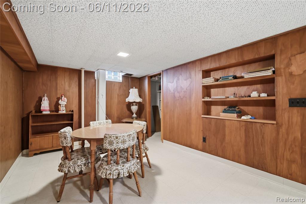 29609 Mark Avenue, Madison Heights, MI 48071 — Photo 28