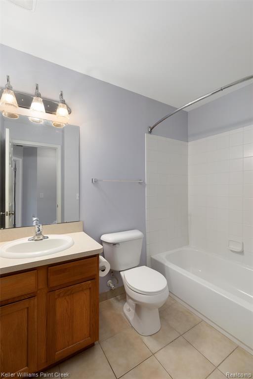 1093 Foxboro, Troy, MI 48083 — Photo 15