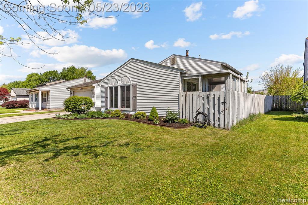 5465 New Meadow Drive, Ypsilanti, MI 48197 — Photo 31