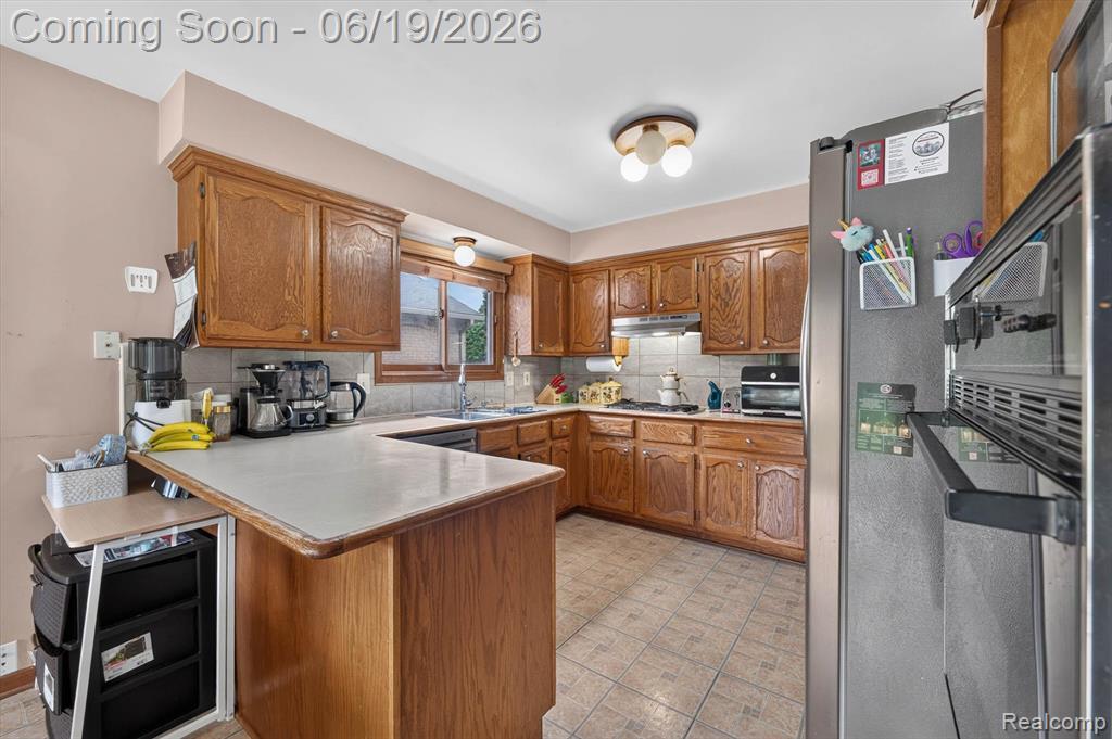 46362 Springhill Drive, Utica, MI 48317 — Photo 13