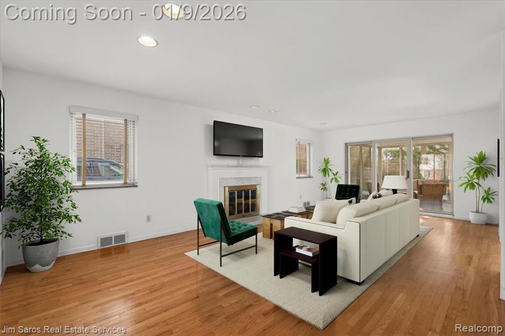 81 Moross Road, Grosse Pointe Farms, MI 48236 — Photo 11
