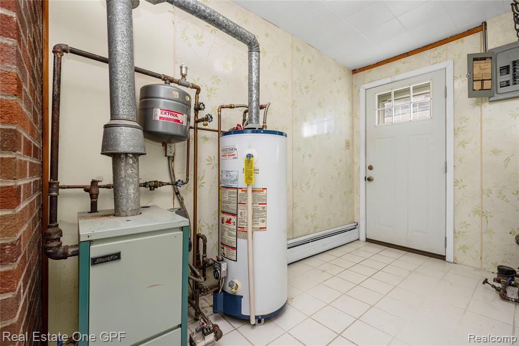 3004 Maplewood Drive, Fort Gratiot, MI 48059 — Photo 15