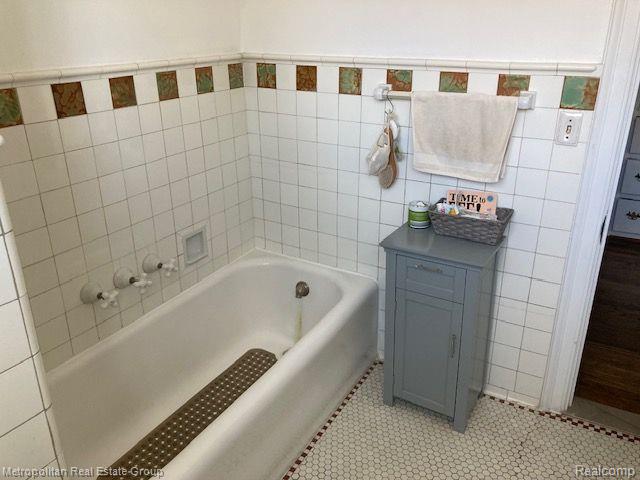 4105 AUDUBON Road, Detroit, MI 48224 — Photo 25