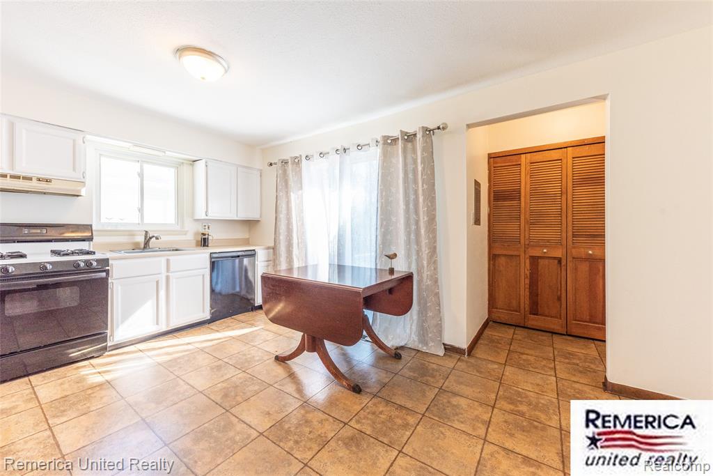 29821 Munro Street, Rockwood, MI — Photo 21