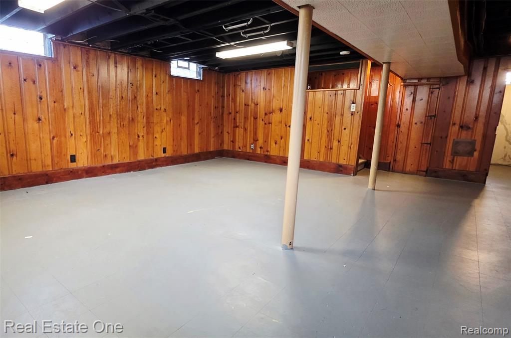 4217 Crooks Road, Royal Oak, MI 48073 — Photo 13