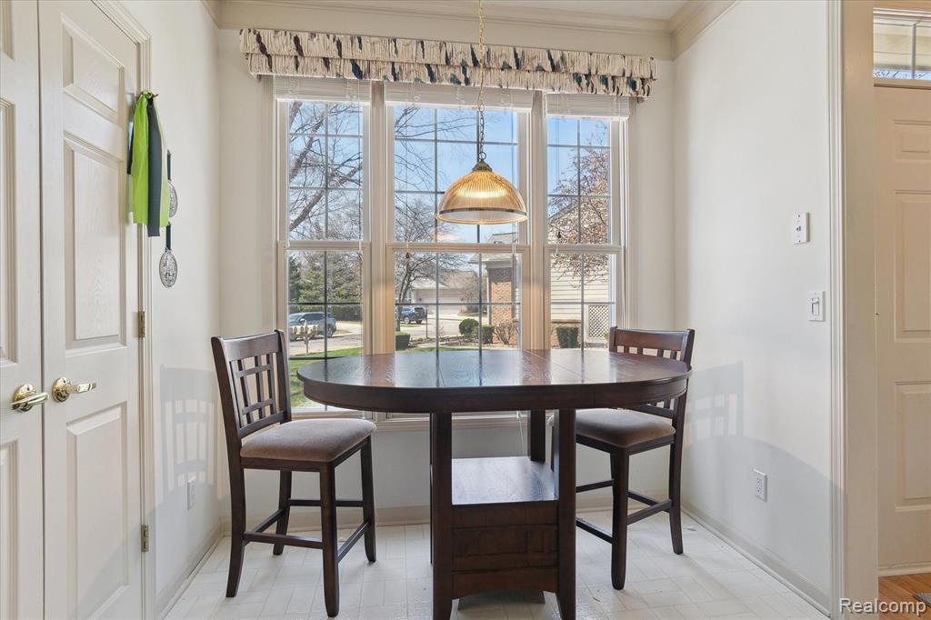 39472 EDGEWATER Drive, Northville, MI 48168 — Photo 10