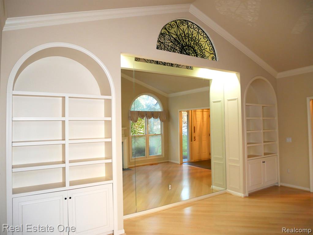 7383 SIMSBURY Drive, West Bloomfield, MI — Photo 12