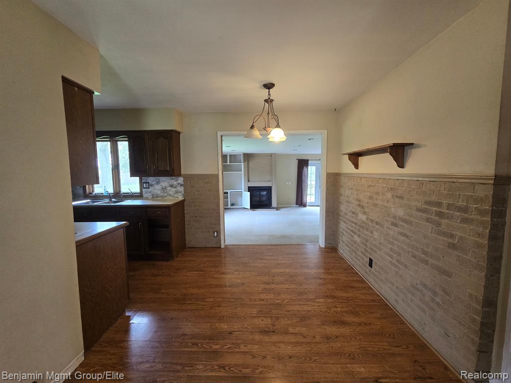 9416 HOGAN Road, Fenton, MI 48430 — Photo 2