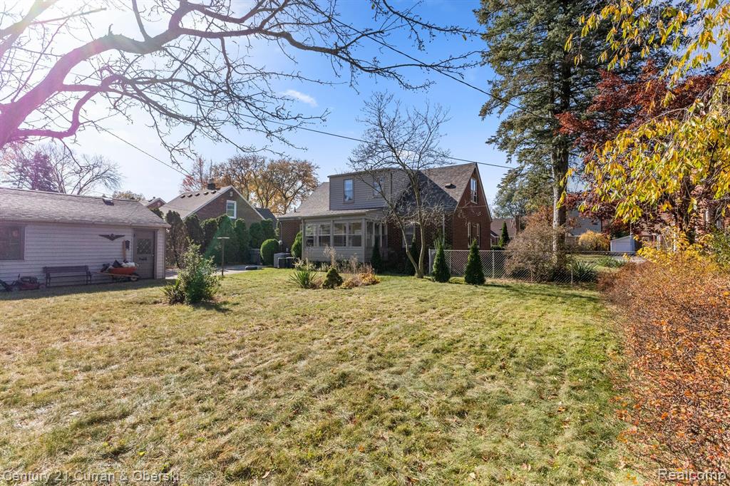 932 N VERNON Street, Dearborn, MI 48128 — Photo 42