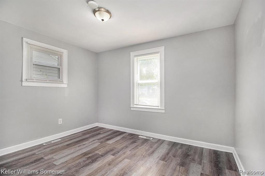 8457 Meadow Avenue, Warren, MI 48089 — Photo 4