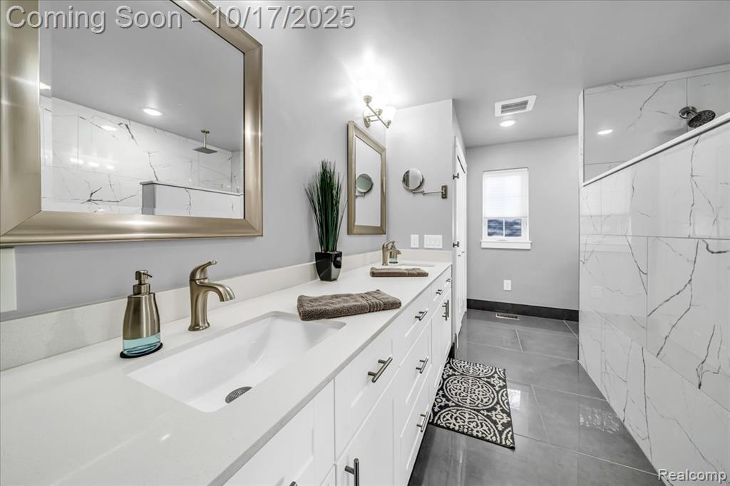 818 Longfellow Avenue, Royal Oak, MI 48067 — Photo 39
