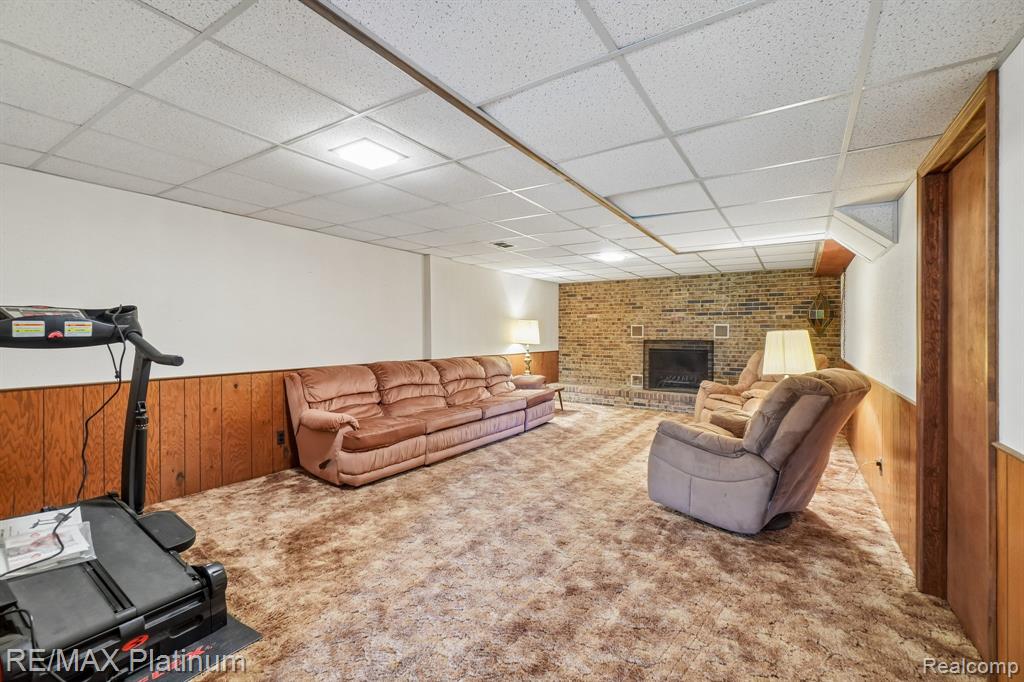 555 Crawford Farm Lane, Milford, MI 48380 — Photo 34