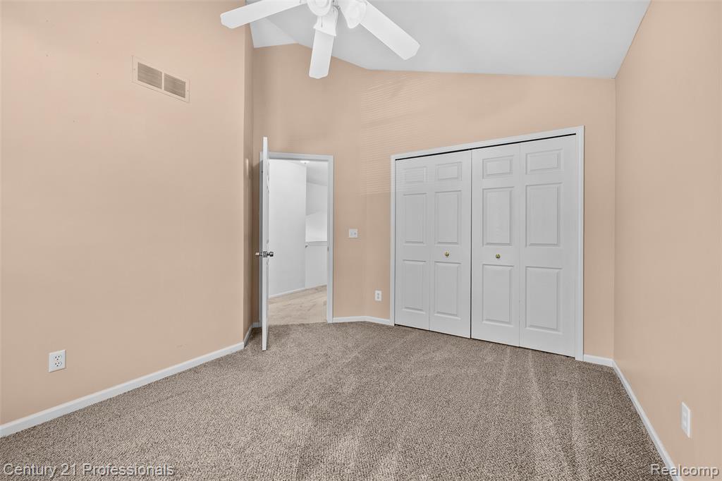 3061 Talon Circle, Lake Orion, MI — Photo 32