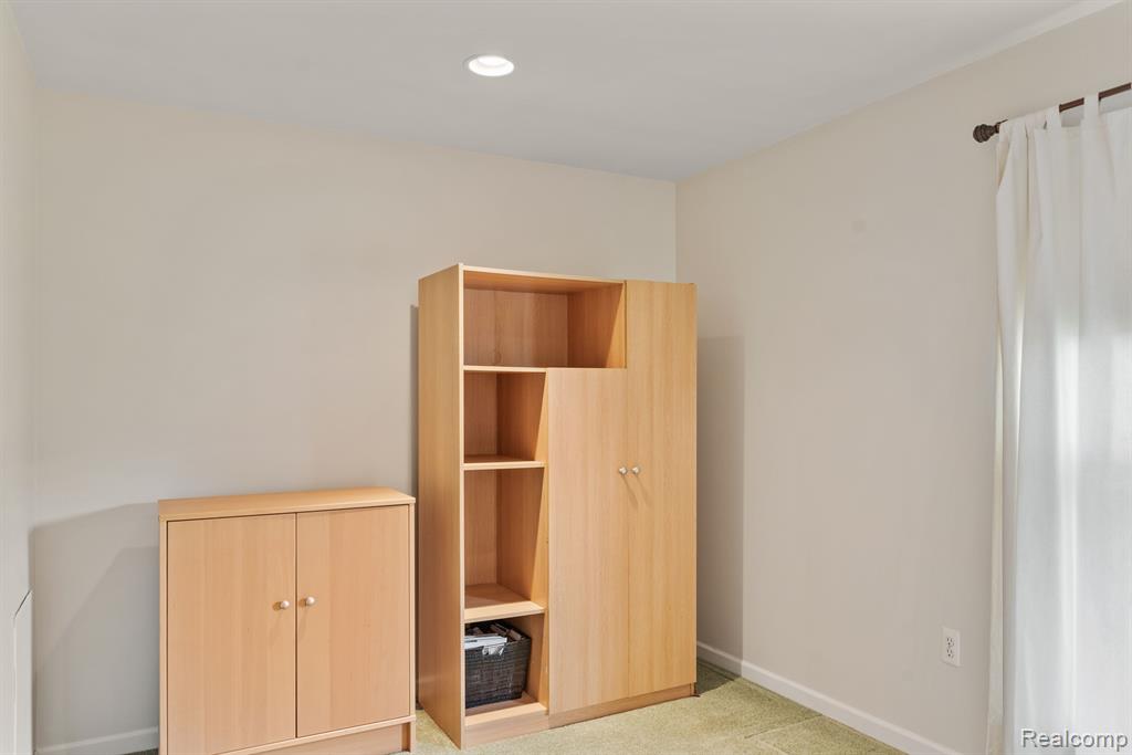 39727 VILLAGE WOOD Lane, Novi, MI — Photo 17