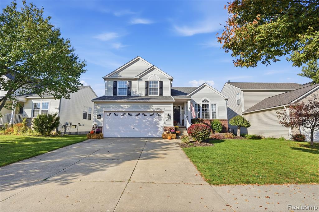 1045 Walcott Lane, Howell, MI 48843