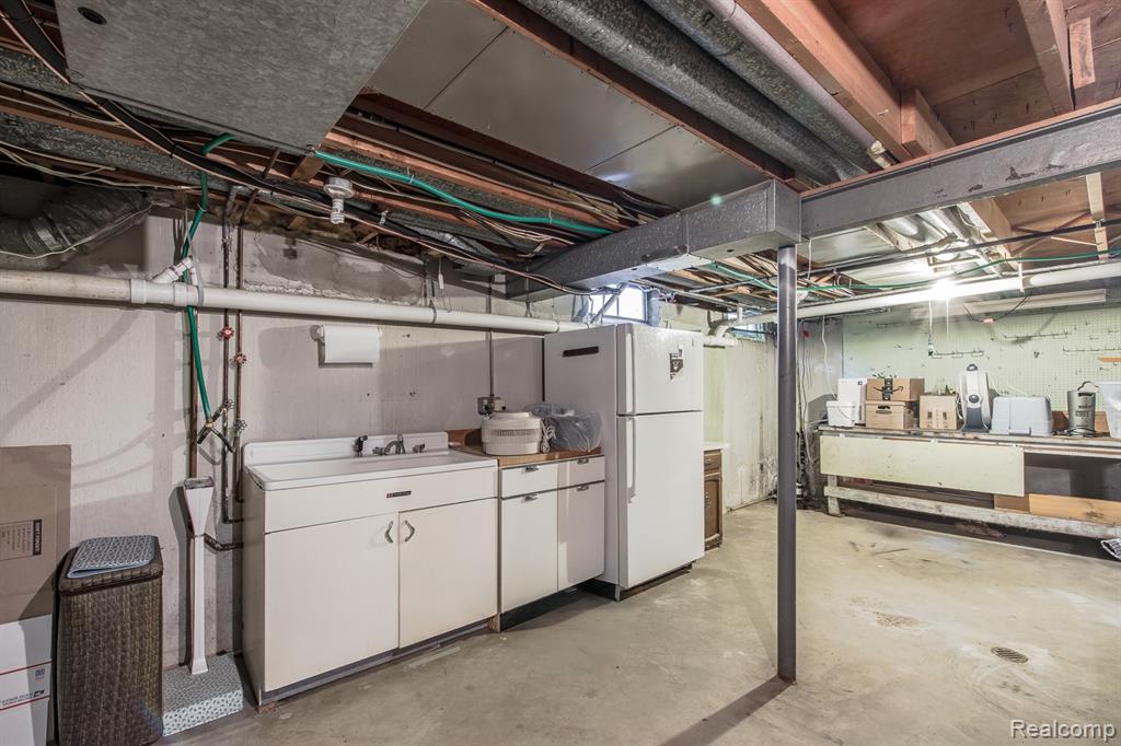 4154 Knollwood Drive, Grand Blanc, MI 48439 — Photo 41