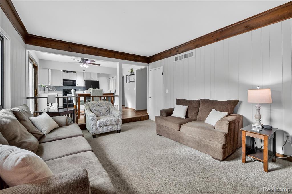 24701 Pamela Street, Flat Rock, MI 48134 — Photo 19
