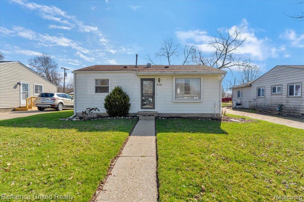 339 DAKOTA Street, Ypsilanti, MI 48198 — Photo 2