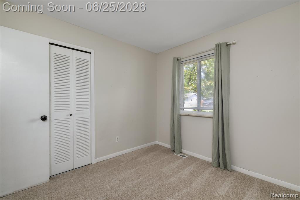 309 Crescent Avenue, Holly, MI 48442 — Photo 16