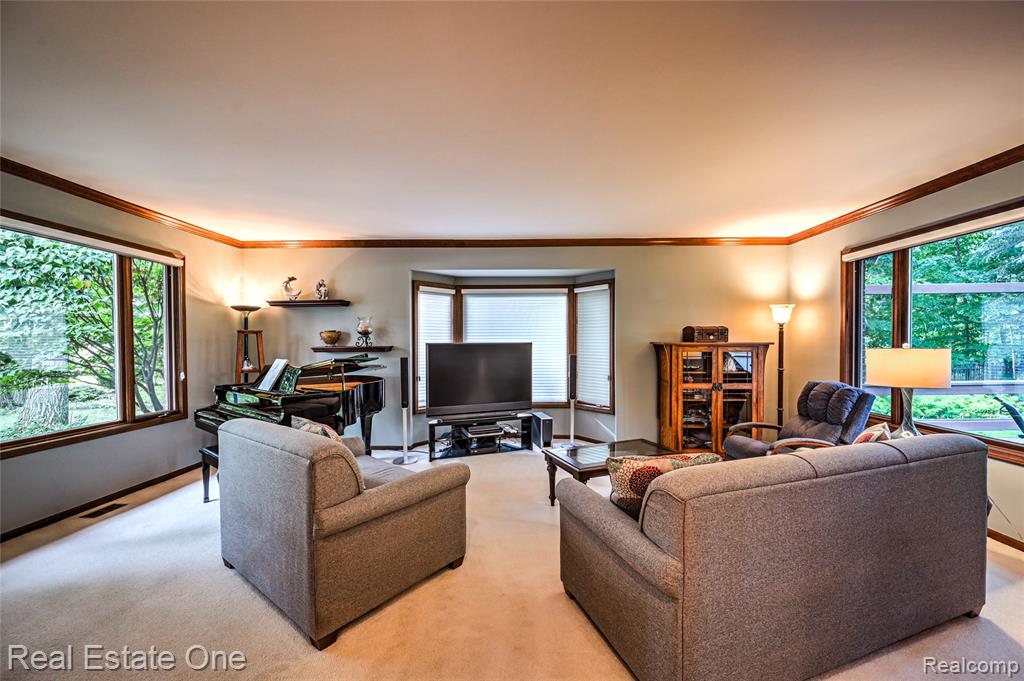 753 Medinah Drive, Rochester Hills, MI 48309 — Photo 12