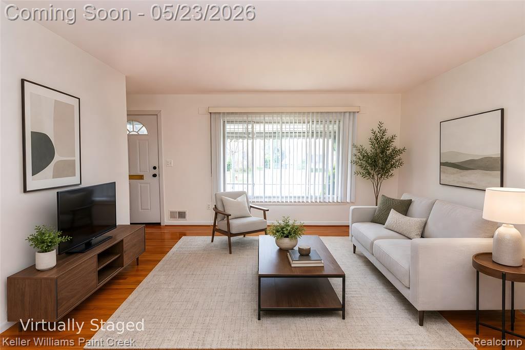 31395 Lyons Circle W, Warren, MI 48092 — Photo 10