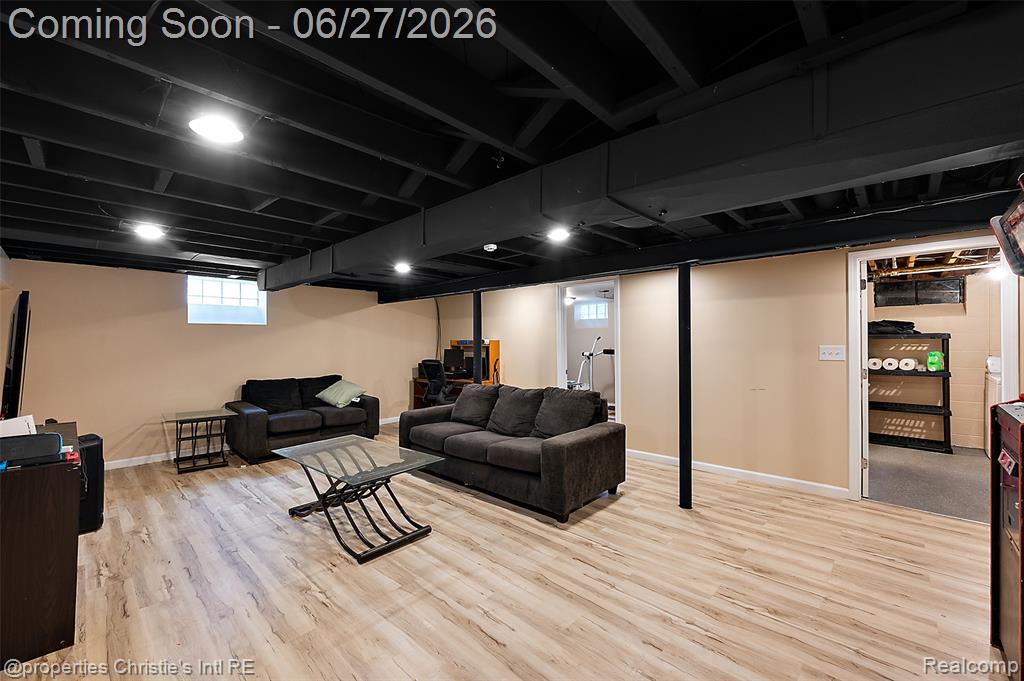 15654 Juliana Avenue, Eastpointe, MI 48021 — Photo 28