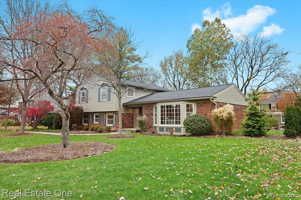 5611 Priory Lane, Bloomfield Hills, MI 48301 — Photo 3