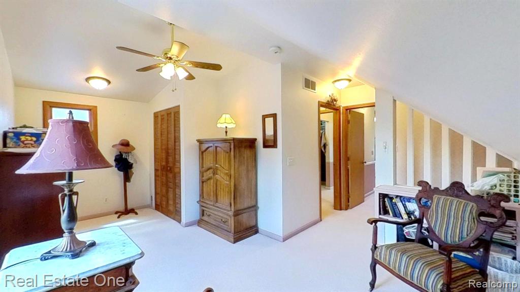 1938 Beverly Street, Sylvan Lake, MI 48320 — Photo 42