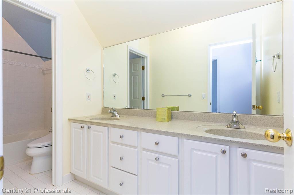 685 Dornoch Drive, Ann Arbor, MI 48103 — Photo 40