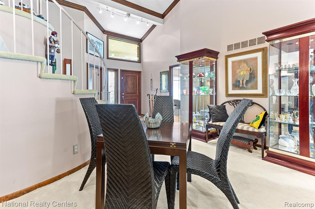 7207 Creeks Bend Drive, West Bloomfield, MI — Photo 9
