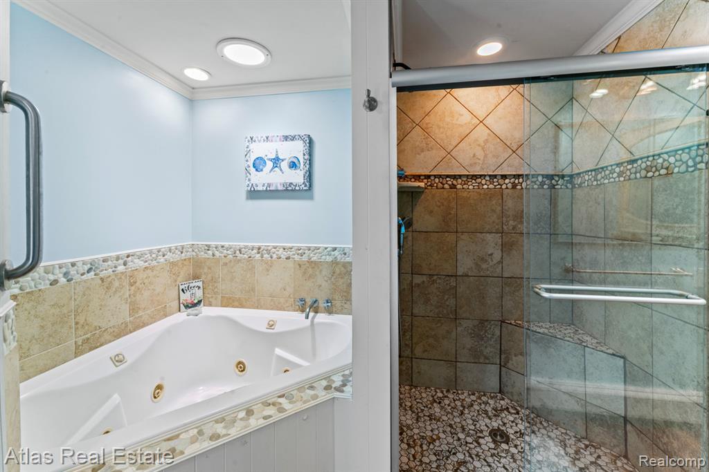 9449 Ridge Road, Goodrich Vlg, MI — Photo 24