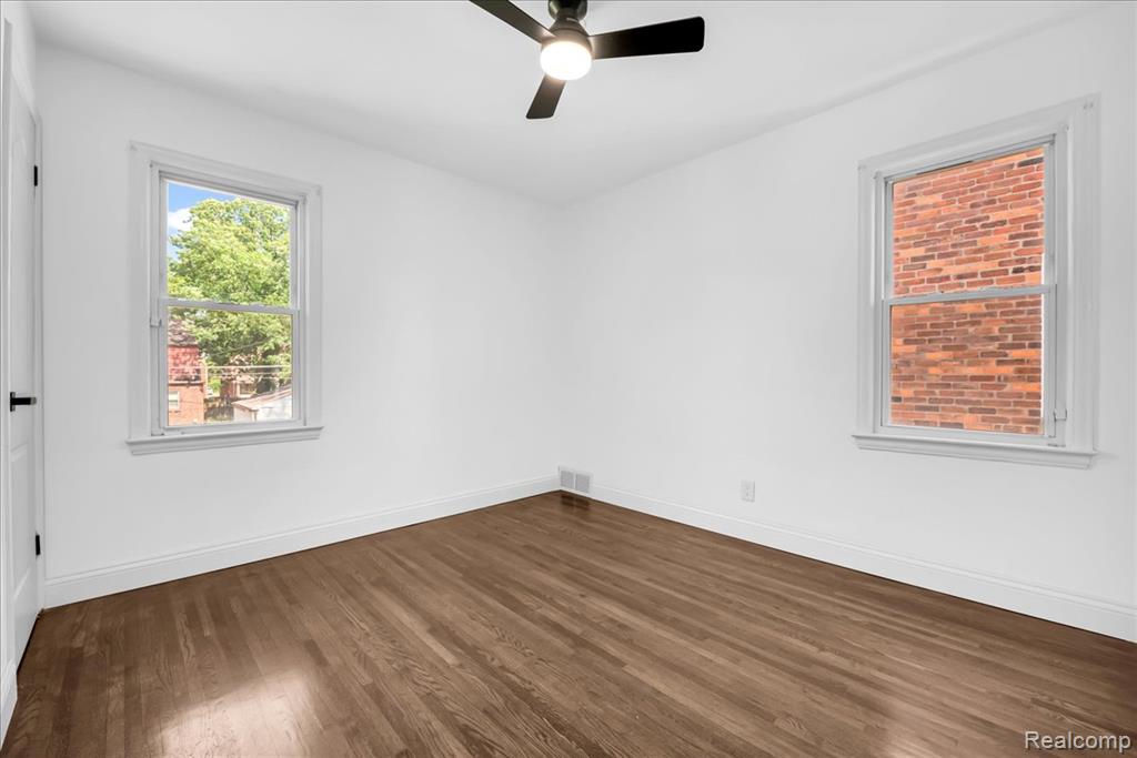 19156 Greenlawn Street, Detroit, MI 48221 — Photo 22