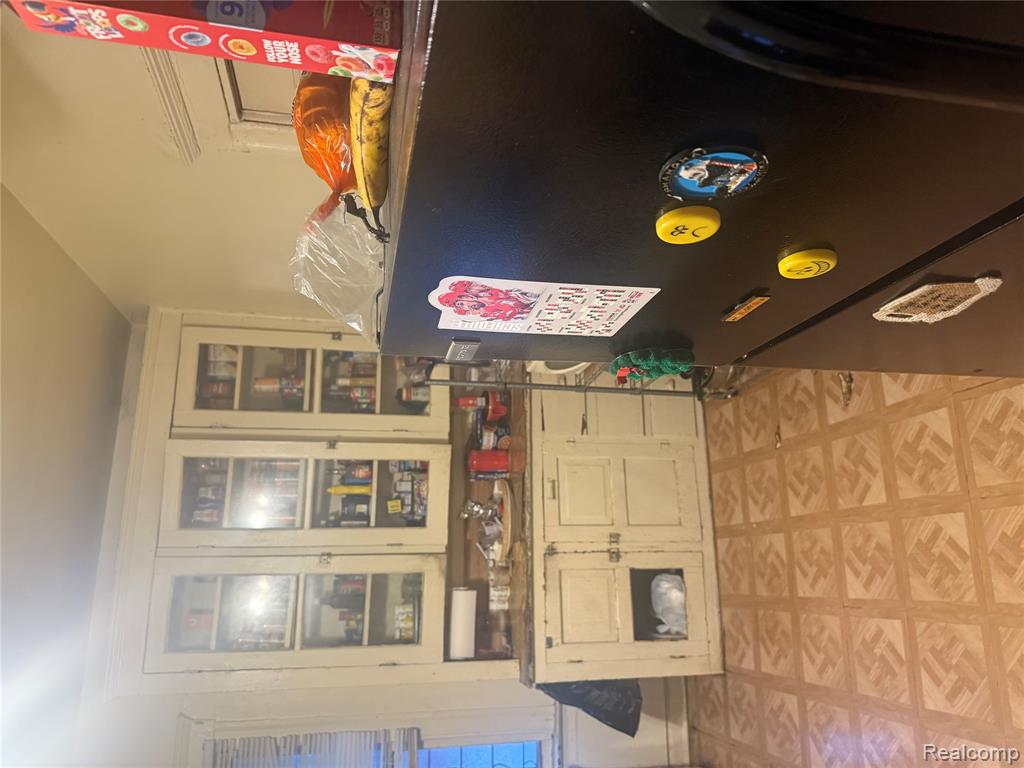 5682 Missouri Street, Detroit, MI 48208 — Photo 3