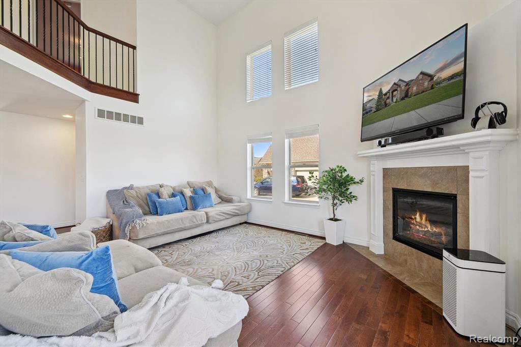 54210 BIRCHWOOD Drive, South Lyon, MI 48178 — Photo 15