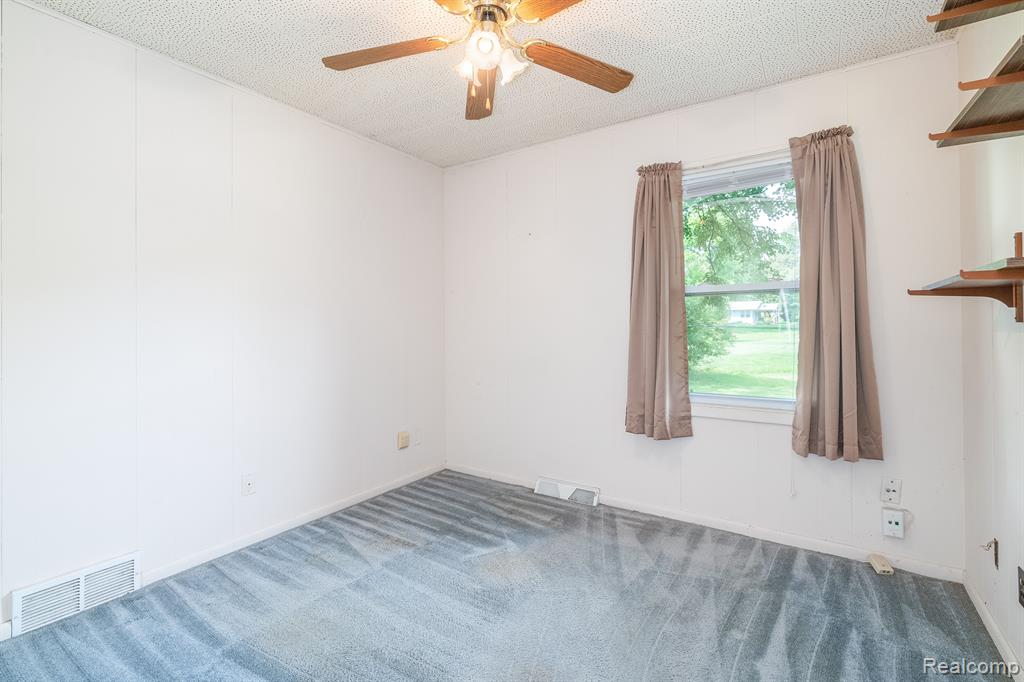 8825 N BECK Road, Plymouth, MI 48170 — Photo 23