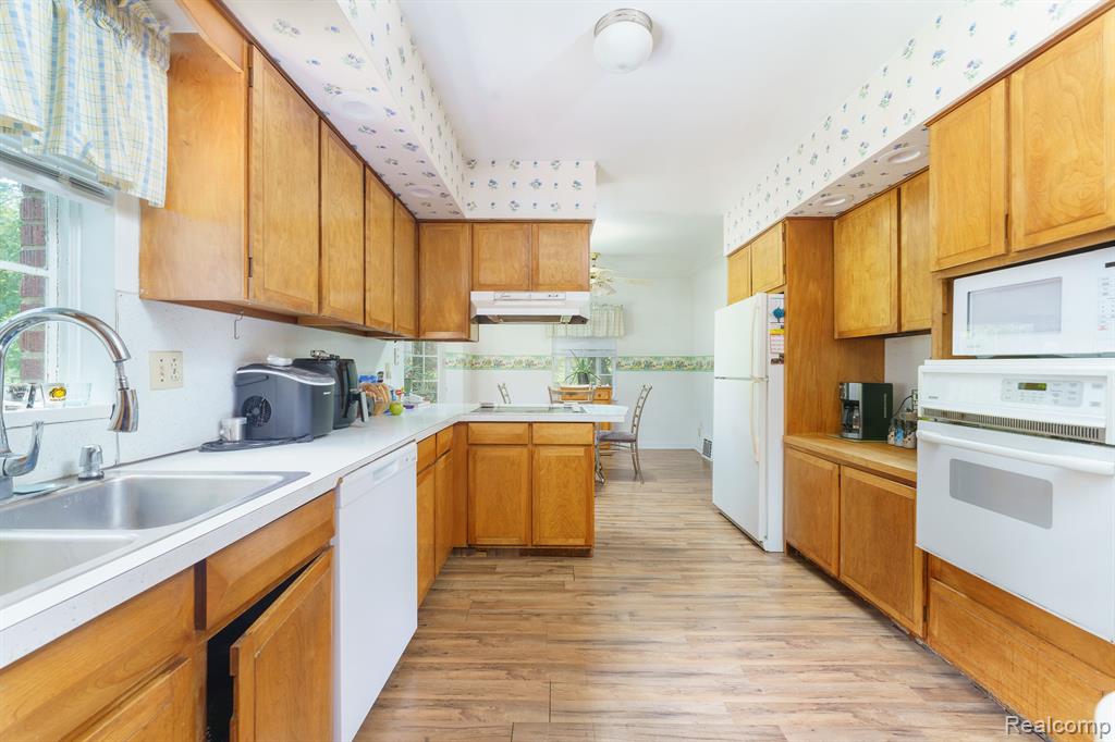 9301 W Grand River Avenue, Fowlerville, MI 48836 — Photo 14
